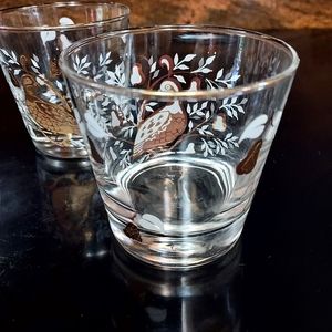 Vintage Patridge Bird and pear retro set off 2 glasses.